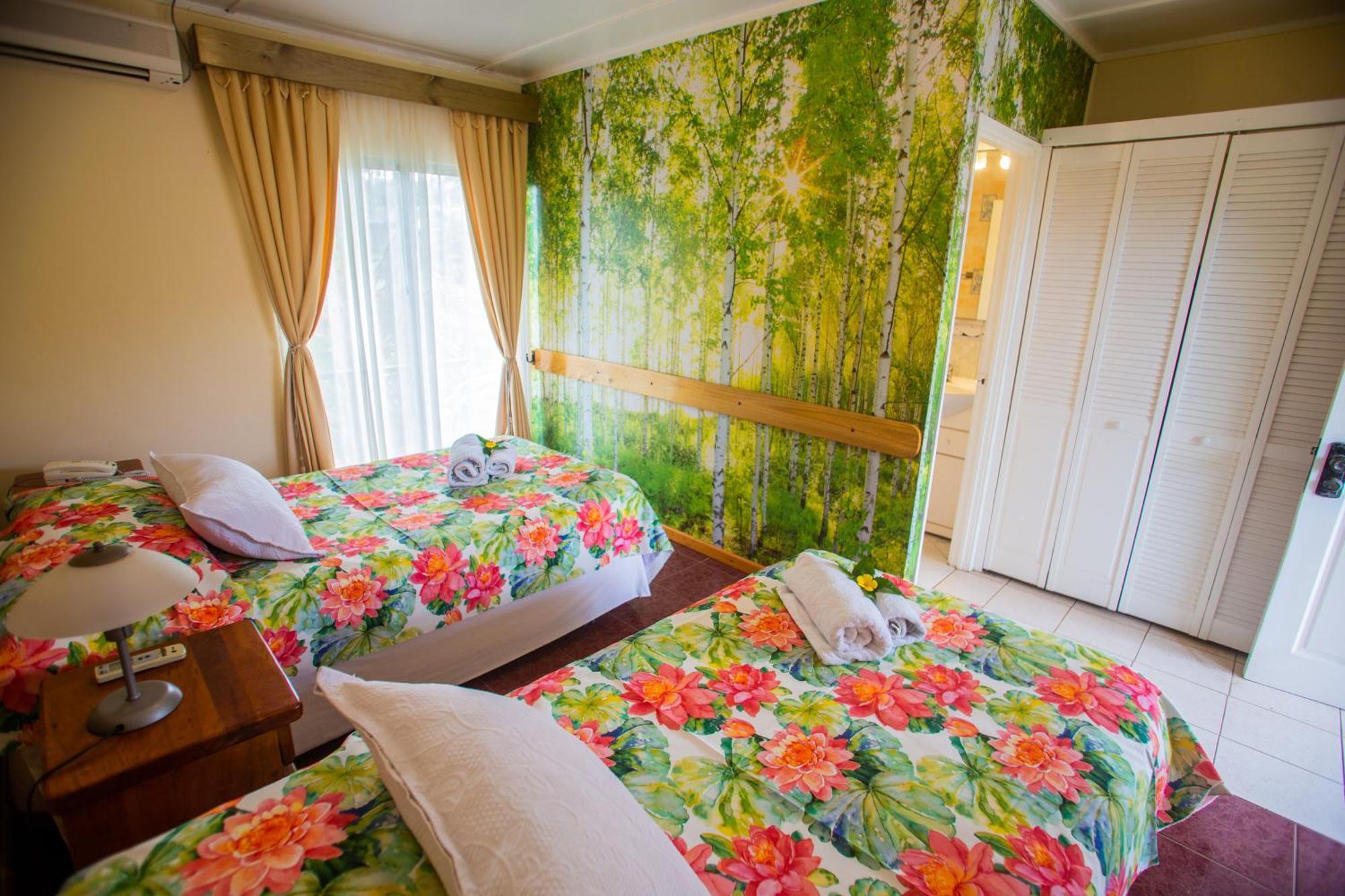 Hostal Uruhao Hanga Roa Exterior foto